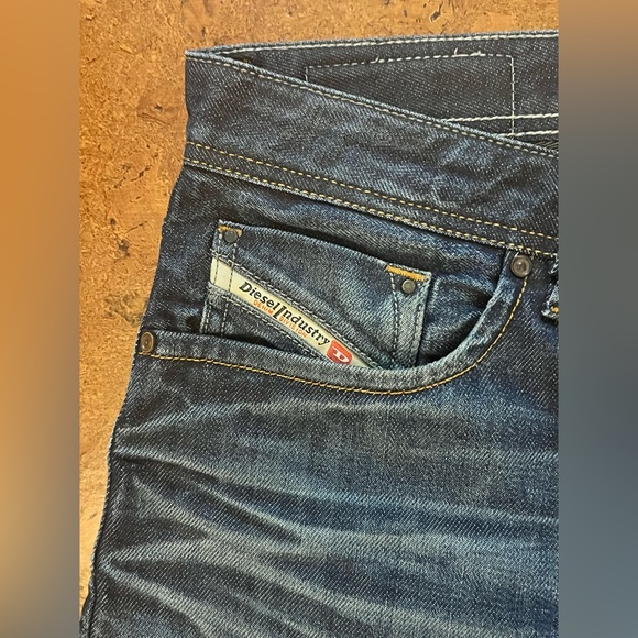 Diesel Larkee Jeans - Picture 5 of 5